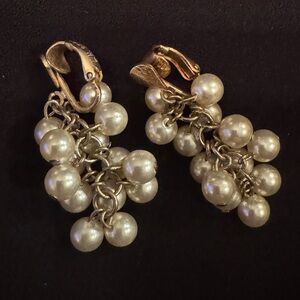 Elegant Gold and Pearl Drop Earrings